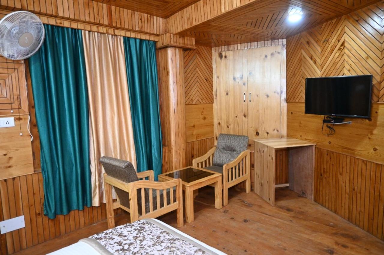 Hotel Nirmal Chhaya Manāli Kültér fotó