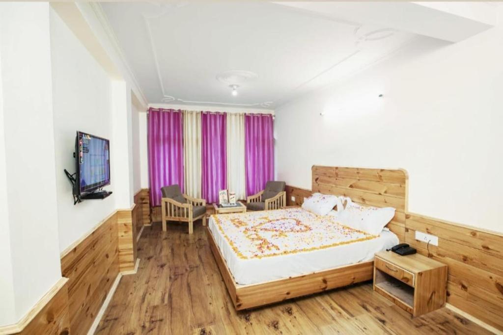 Hotel Nirmal Chhaya Manāli Kültér fotó