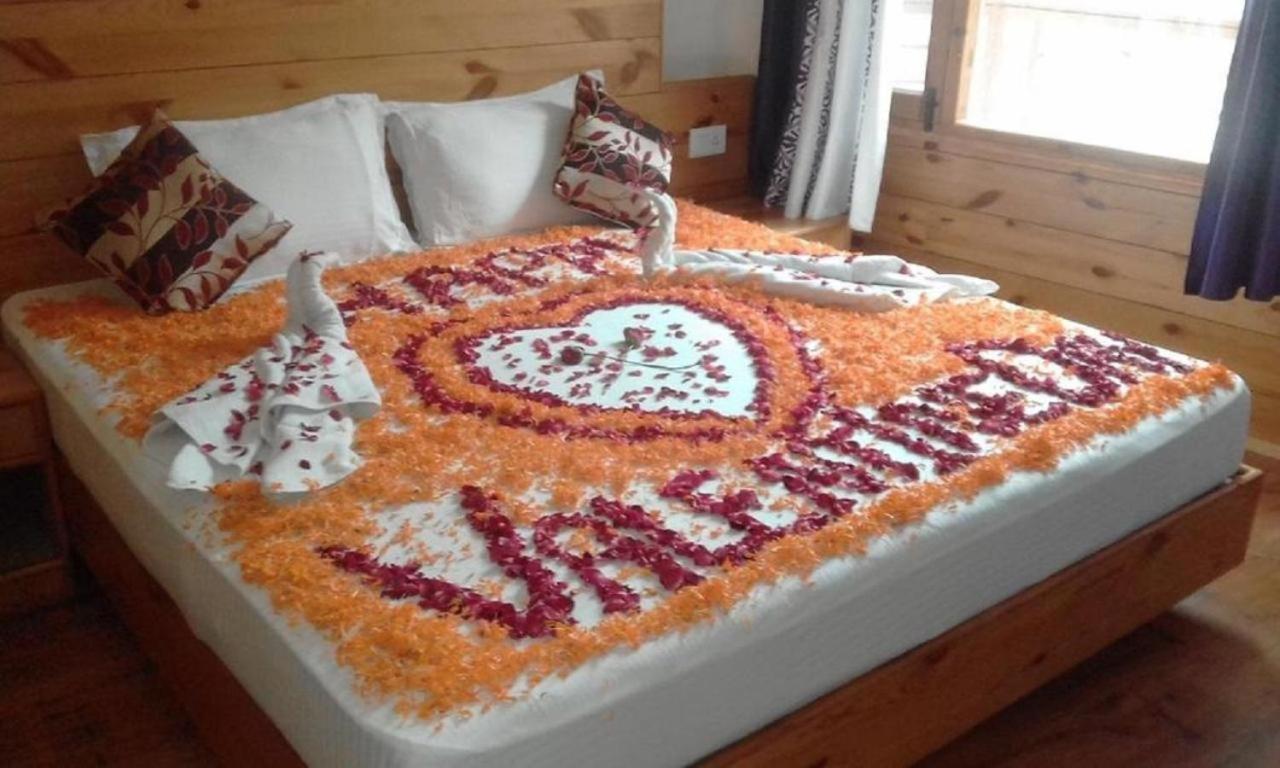 Hotel Nirmal Chhaya Manāli Kültér fotó