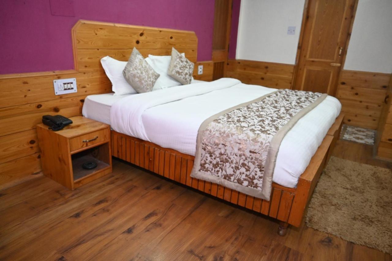 Hotel Nirmal Chhaya Manāli Kültér fotó