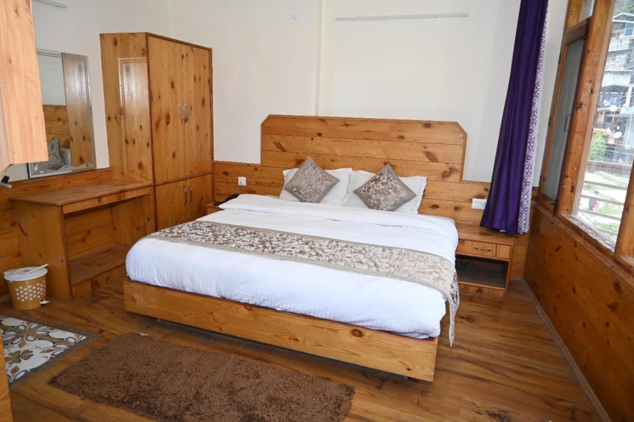 Hotel Nirmal Chhaya Manāli Kültér fotó