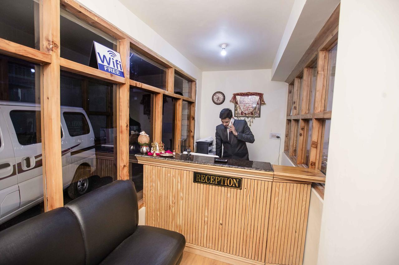Hotel Nirmal Chhaya Manāli Kültér fotó
