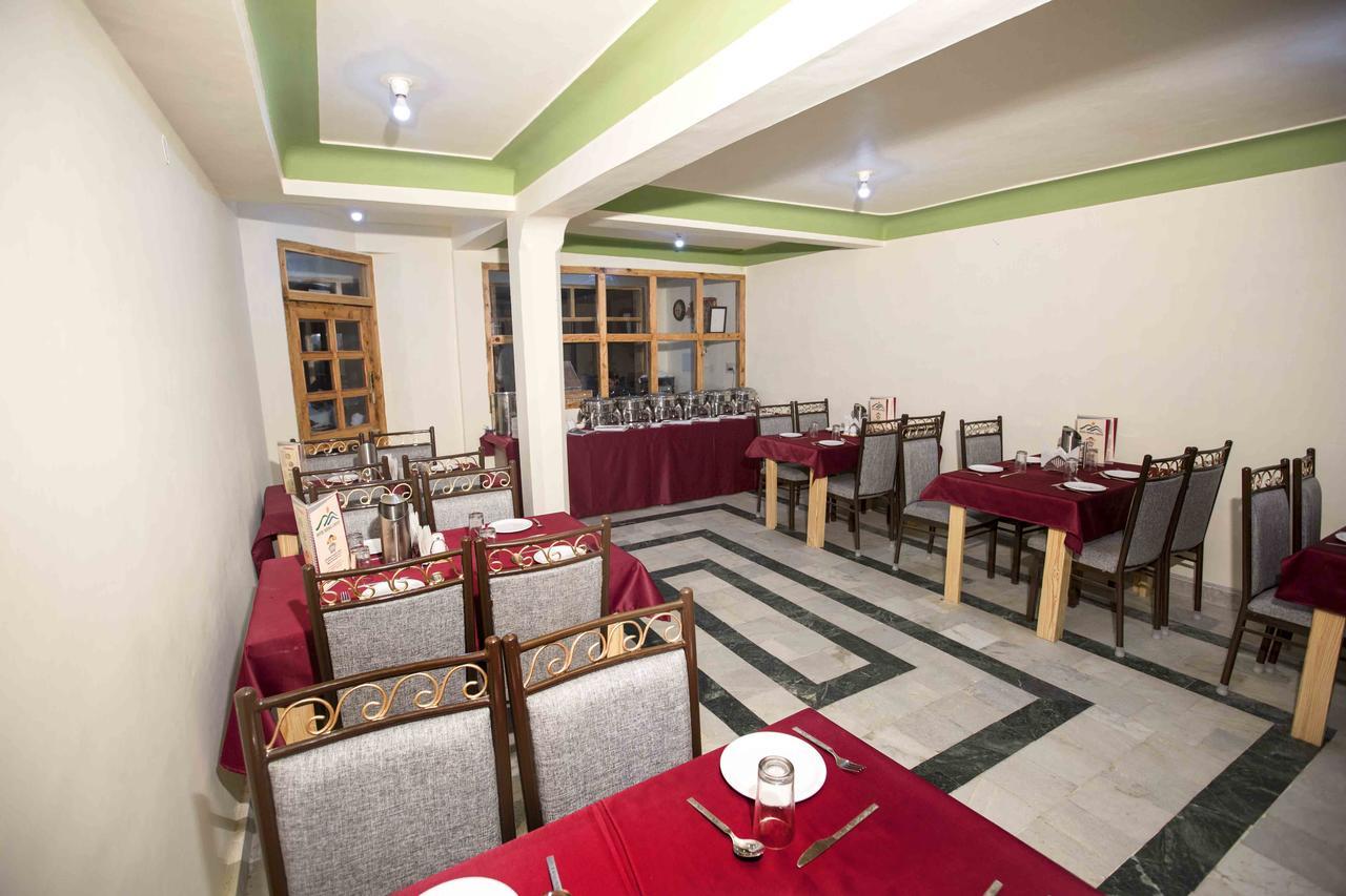 Hotel Nirmal Chhaya Manāli Kültér fotó