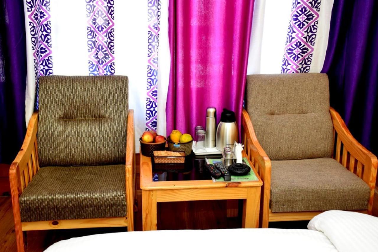 Hotel Nirmal Chhaya Manāli Kültér fotó