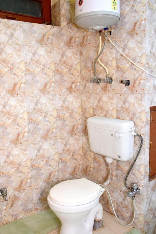 Hotel Nirmal Chhaya Manāli Kültér fotó