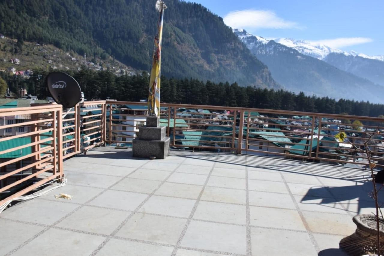 Hotel Nirmal Chhaya Manāli Kültér fotó