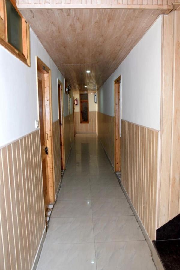 Hotel Nirmal Chhaya Manāli Kültér fotó